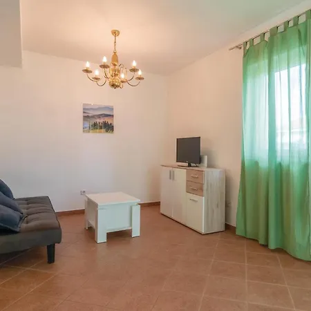 2 Bedroom Beautiful In